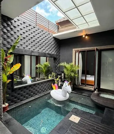 Moovilla 1 Seminyak, Bali